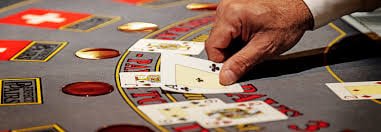 Tim dukungan pelanggan oke slot tersedia 24 jam untuk membantu pemain MSC dengan pertanyaan pembayaran dan teknis